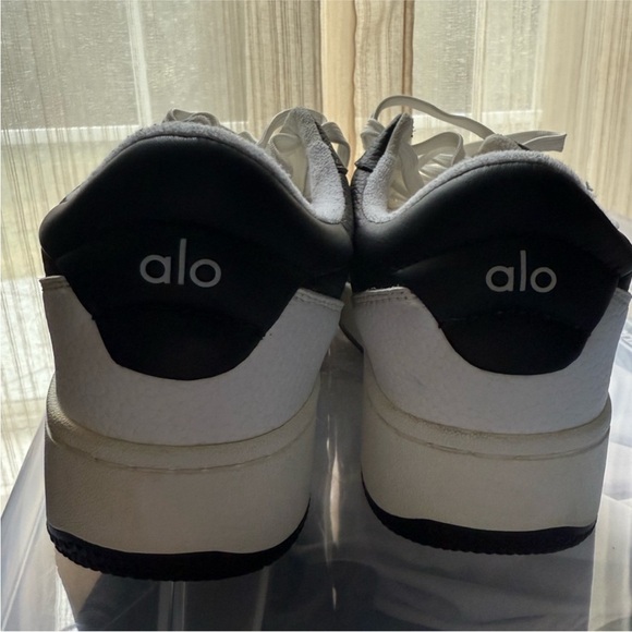 ALO Yoga Black and White Sneakers - Picture 2 of 5